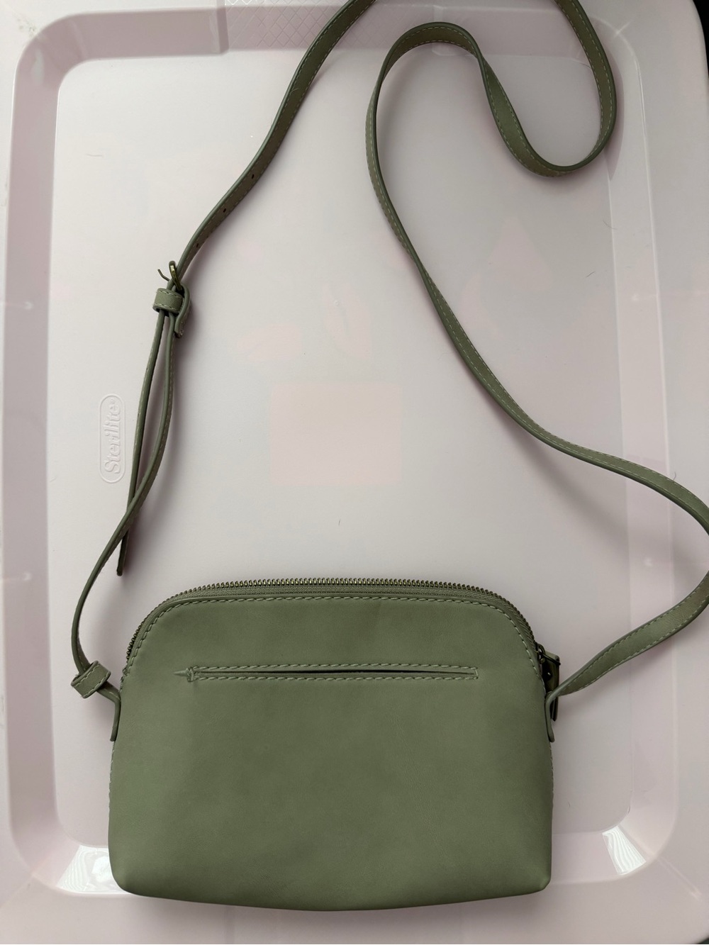 Universal Thread Olive Green Crossbody Bag